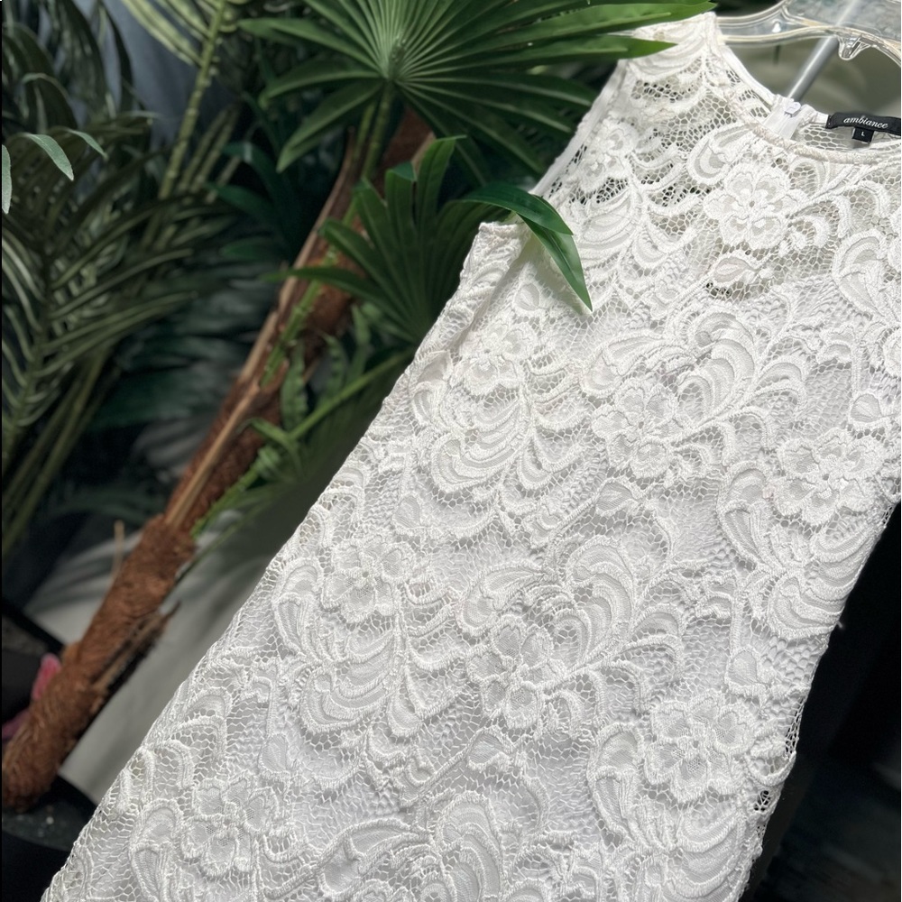 Lace BodyCon Mini Dress